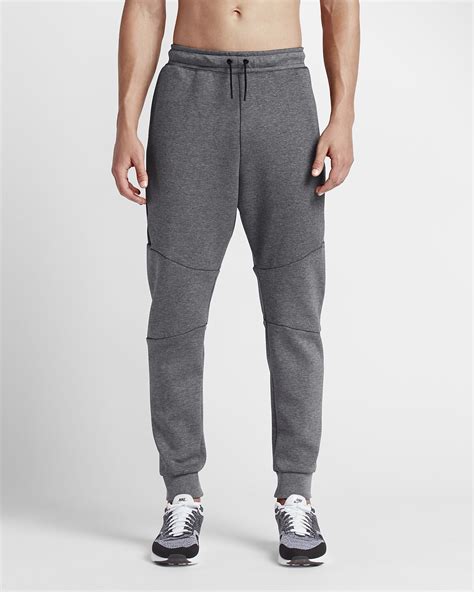 Nike tech fleece joggers for men